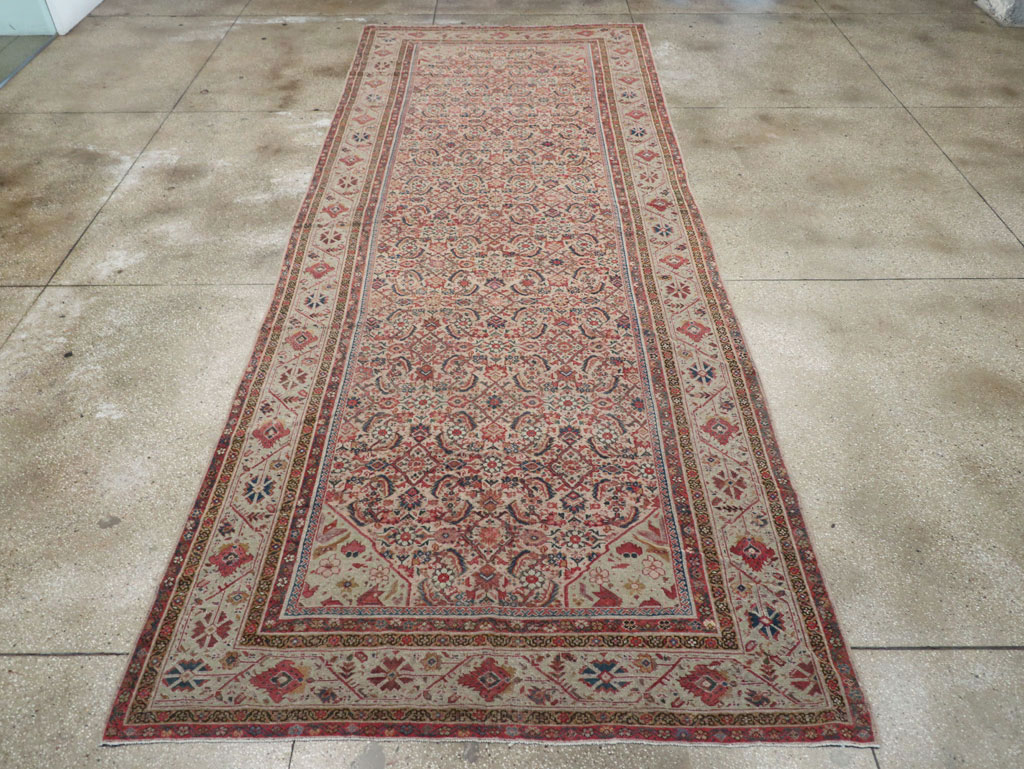 Antique Persian Fereghan Long and Narrow Gallery Carpet, No.31251 - Galerie Shabab