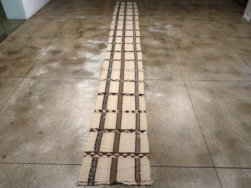 Vintage Turkish Flatweave Tribal Runner, No.31254 - Galerie Shabab