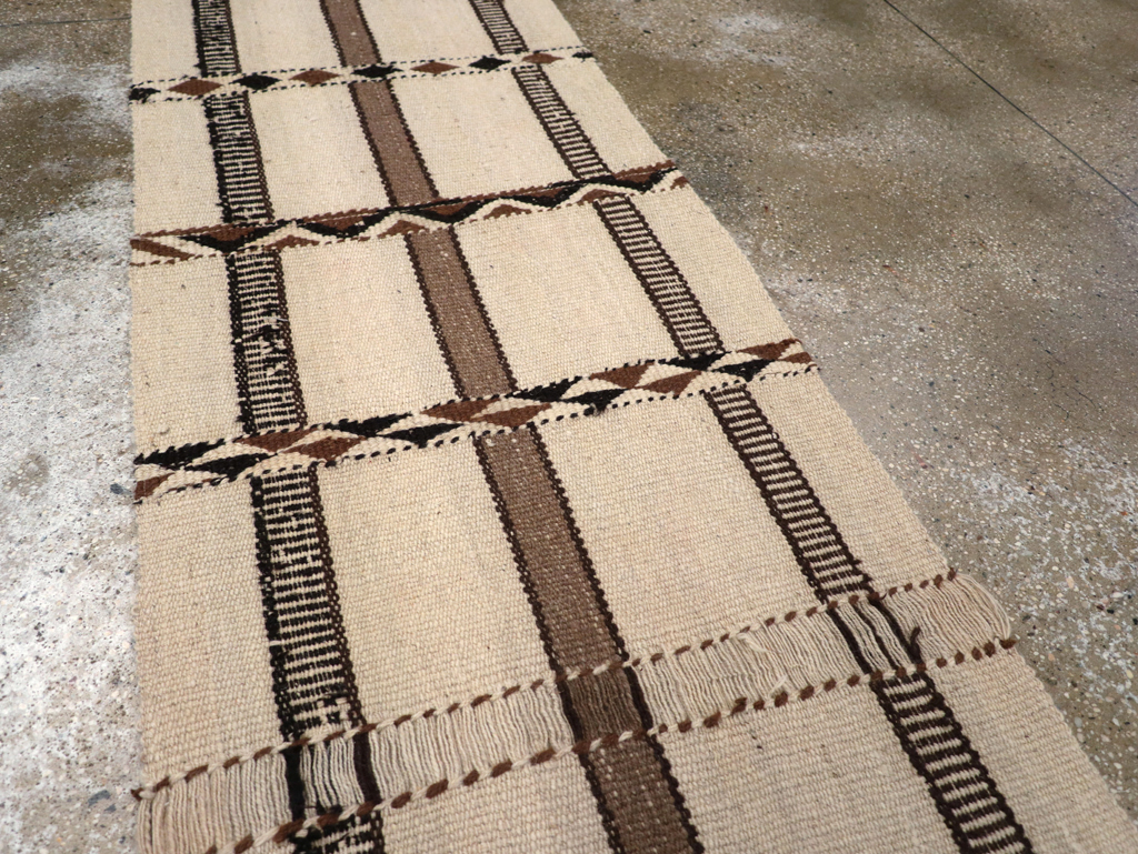 Vintage Turkish Flatweave Tribal Runner, No.31254 - Galerie Shabab