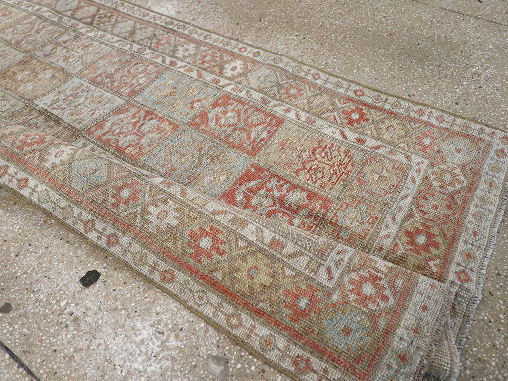 Antique Persian Kurd Bidjar Long Runner, No.31255 - Galerie Shabab