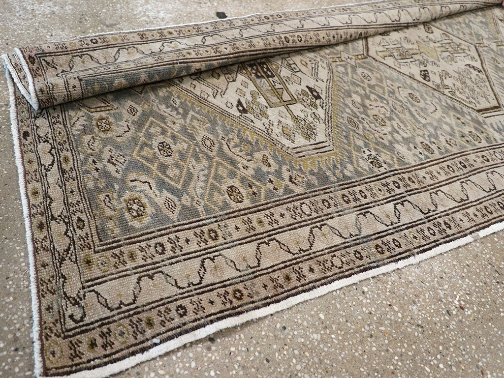 Vintage Persian Malayer Runner, No.31257 - Galerie Shabab