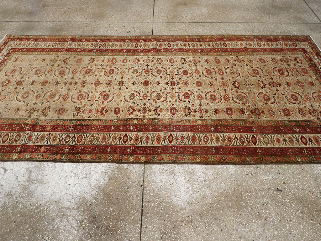 Antique Persian Kurdish Accent Rug, No.31261 - Galerie Shabab