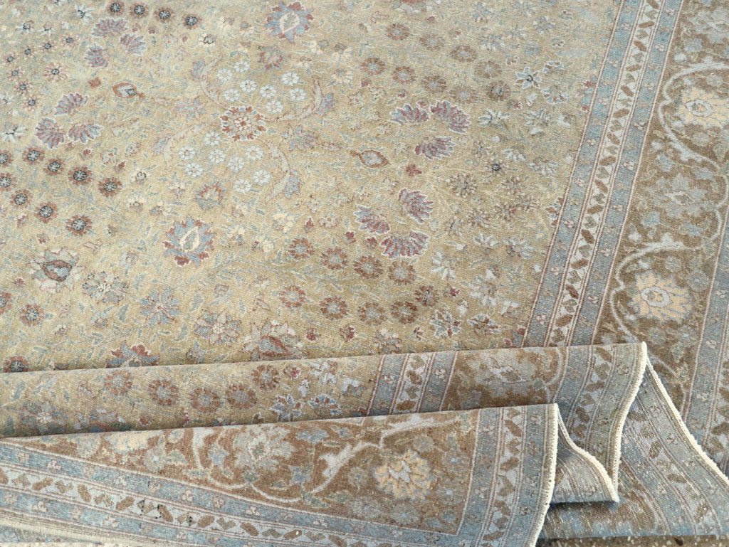 Vintage Turkish Sivas Accent Carpet, No.31264 - Galerie Shabab