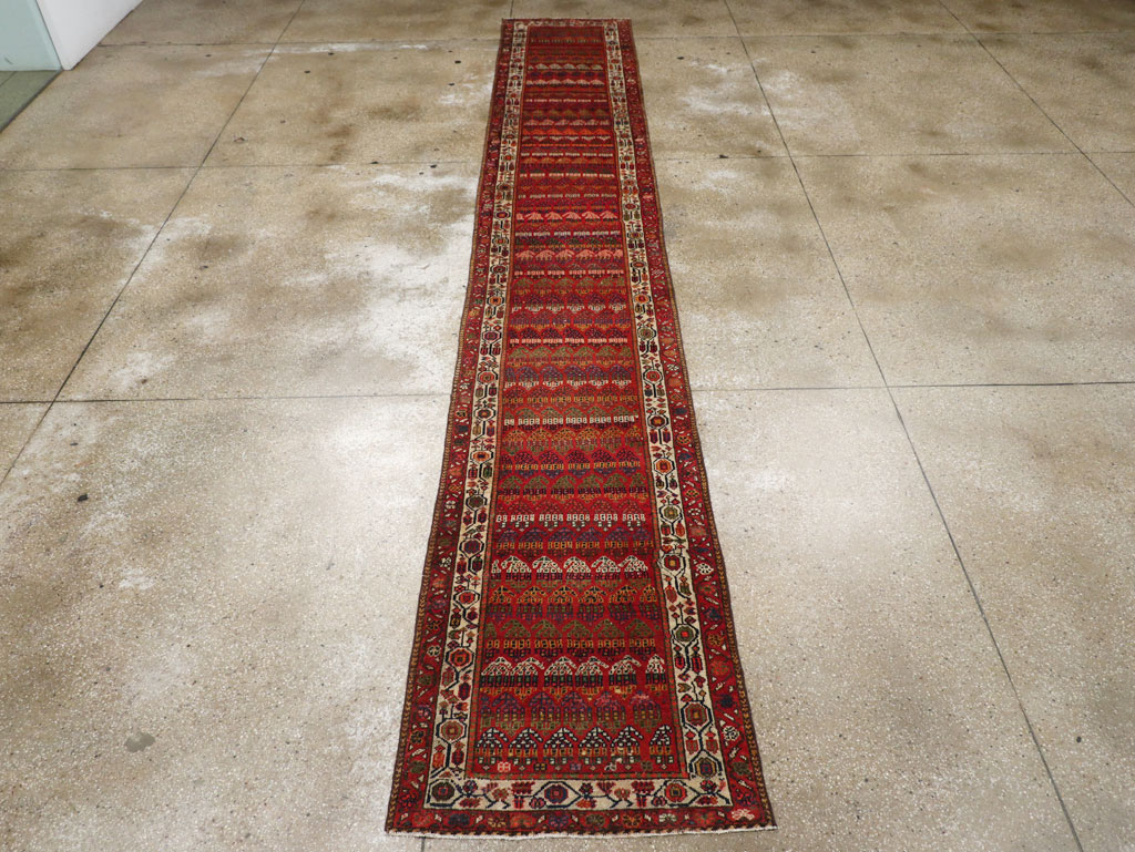Antique Persian Malayer Long Runner, No.31265 - Galerie Shabab
