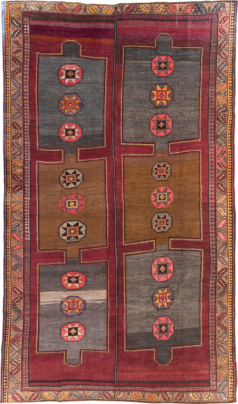 Vintage Turkish Anatolian Long Room Size Carpet, No.31268 - Galerie Shabab