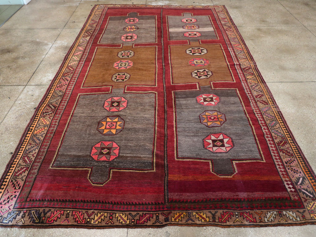 Vintage Turkish Anatolian Long Room Size Carpet, No.31268 - Galerie Shabab