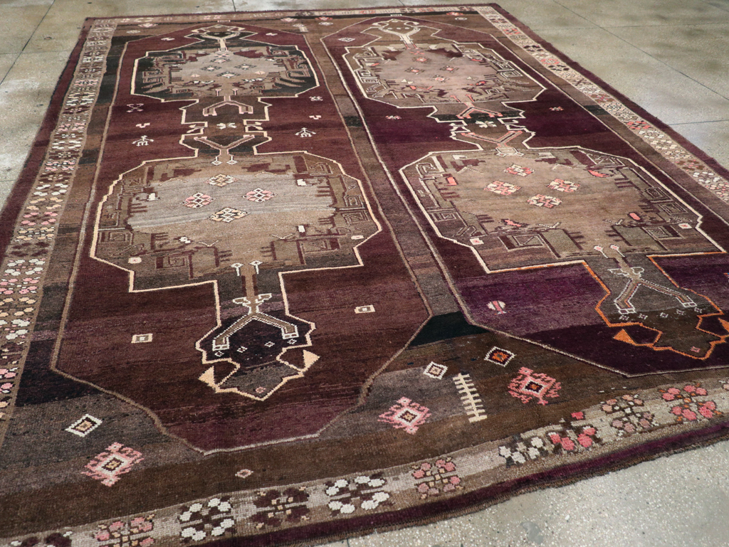 Vintage Turkish Anatolian Large Room Size Carpet, No.31269 - Galerie Shabab