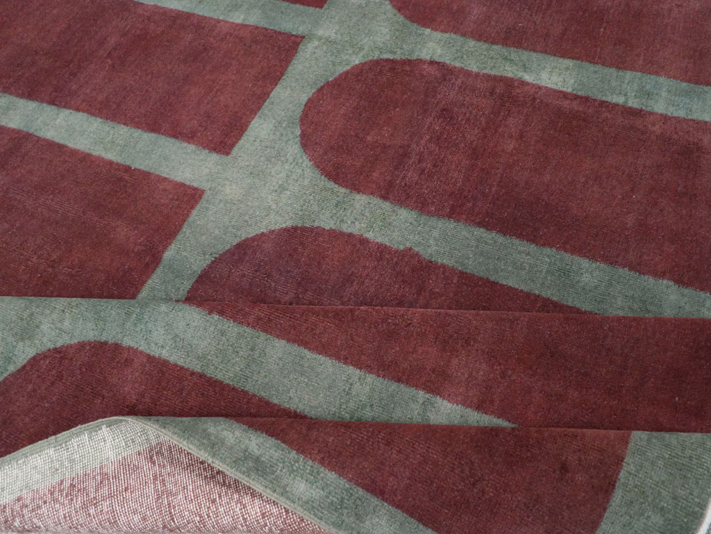 Vintage Turkish Art Deco Stye Room Size Carpet, No.31271 - Galerie Shabab