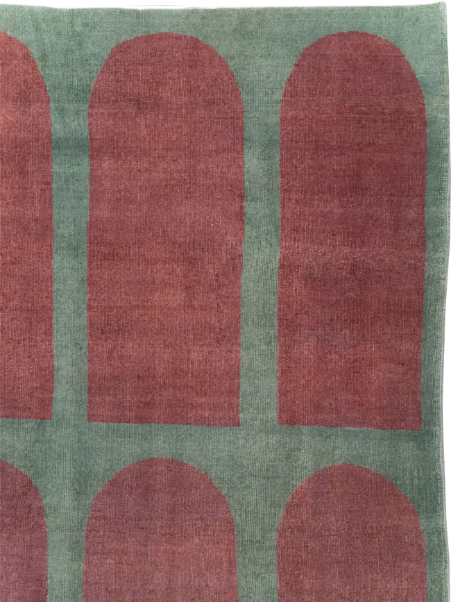 Vintage Turkish Art Deco Style Room Size Carpet, No.31272 - Galerie Shabab