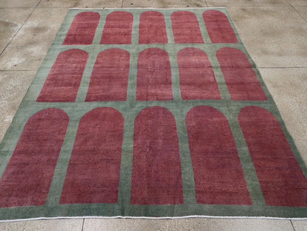 Vintage Turkish Art Deco Style Room Size Carpet, No.31272 - Galerie Shabab