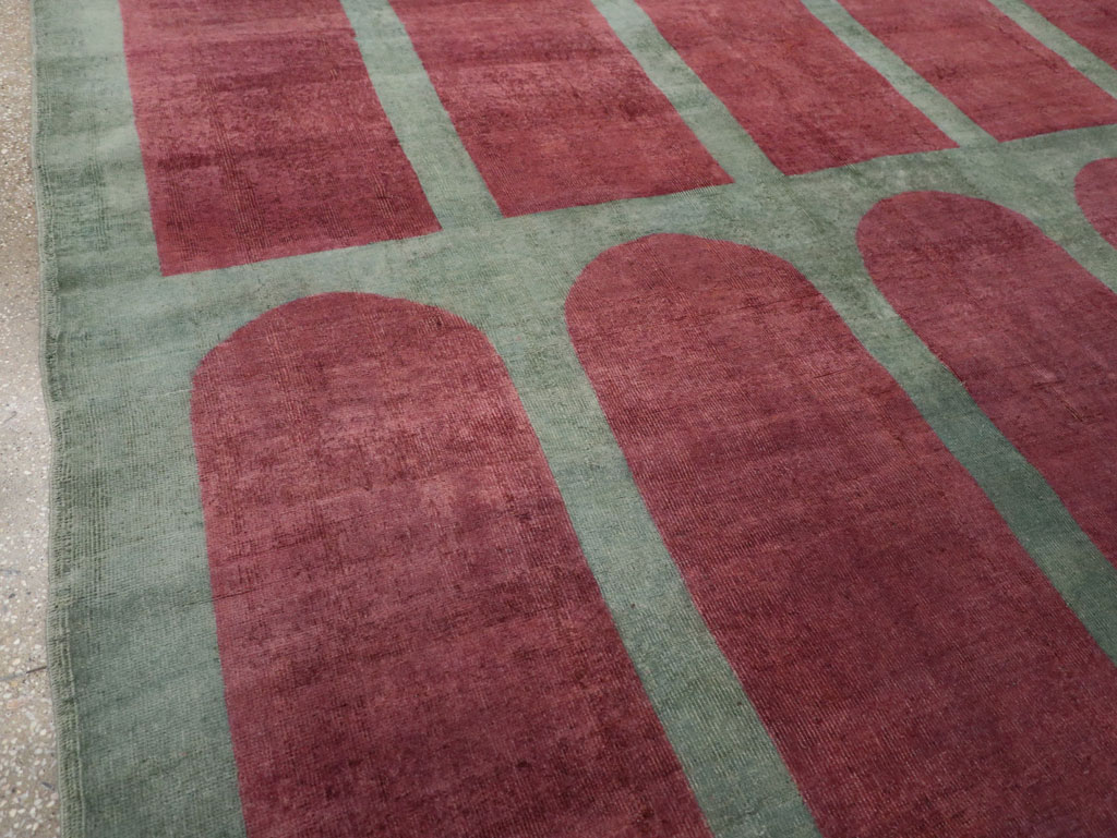 Vintage Turkish Art Deco Style Room Size Carpet, No.31272 - Galerie Shabab