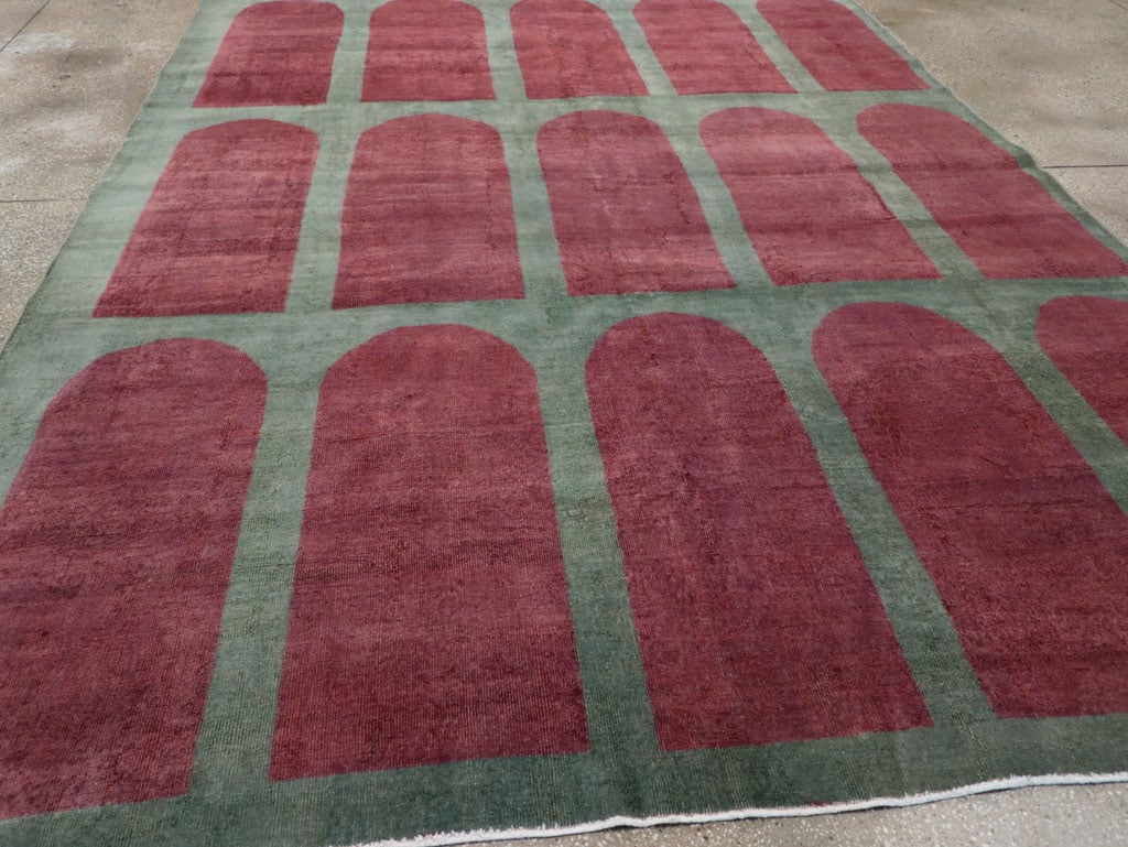 Vintage Turkish Art Deco Style Room Size Carpet, No.31272 - Galerie Shabab