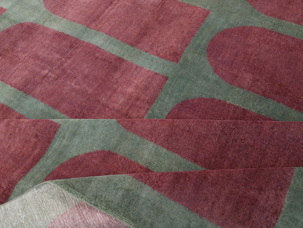 Vintage Turkish Art Deco Style Room Size Carpet, No.31272 - Galerie Shabab