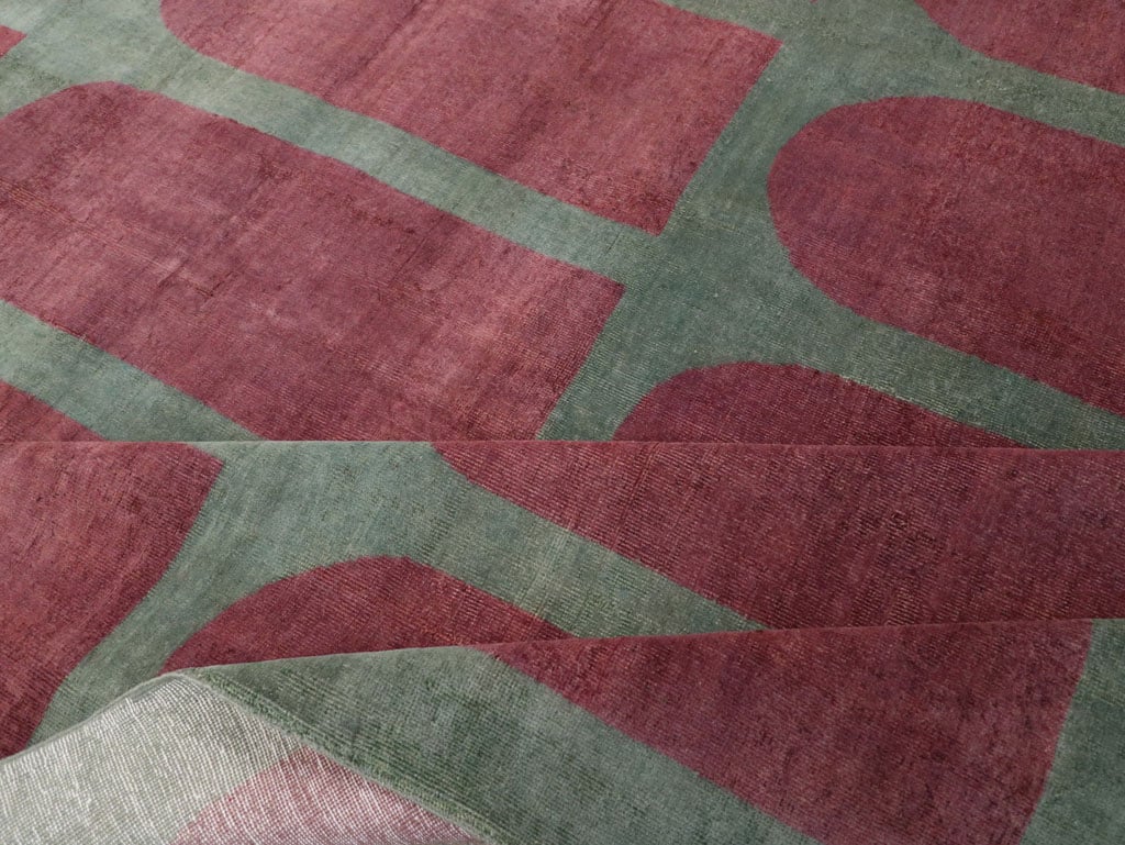 Vintage Turkish Art Deco Style Room Size Carpet, No.31272 - Galerie Shabab