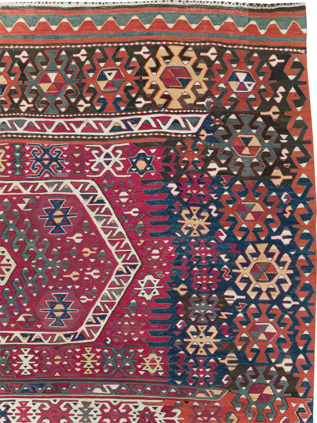 Antique Turkish Flatweave Kilim Accent Carpet, No.31275 - Galerie Shabab