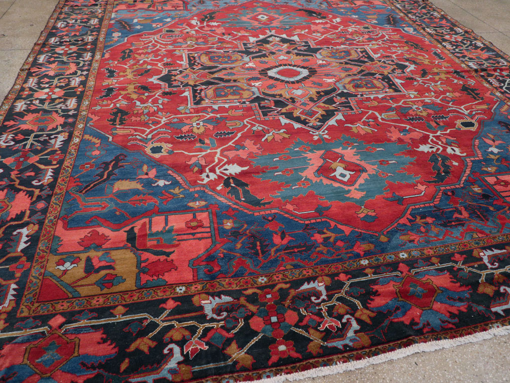 Antique Persian Heriz Room Size Carpet, No.31279 - Galerie Shabab