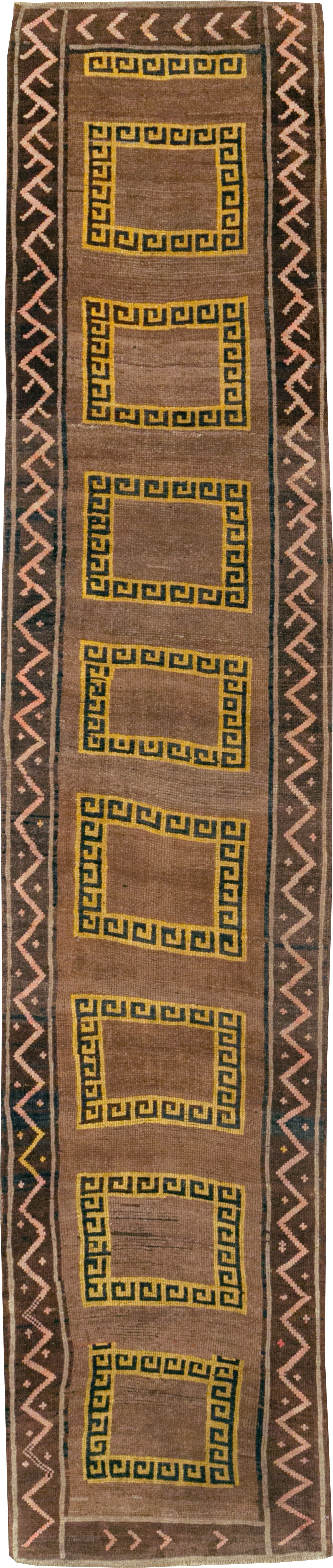 Vintage Turkish Anatolian Tribal Runner, No.31280 - Galerie Shabab