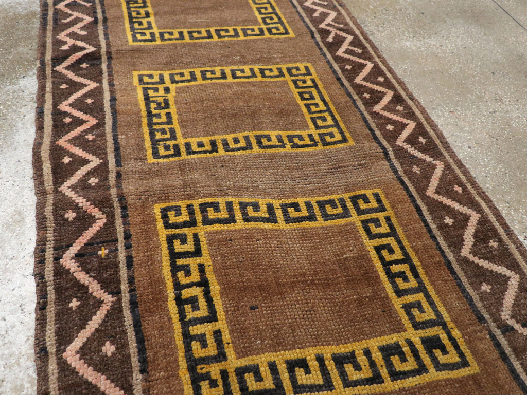 Vintage Turkish Anatolian Tribal Runner, No.31280 - Galerie Shabab