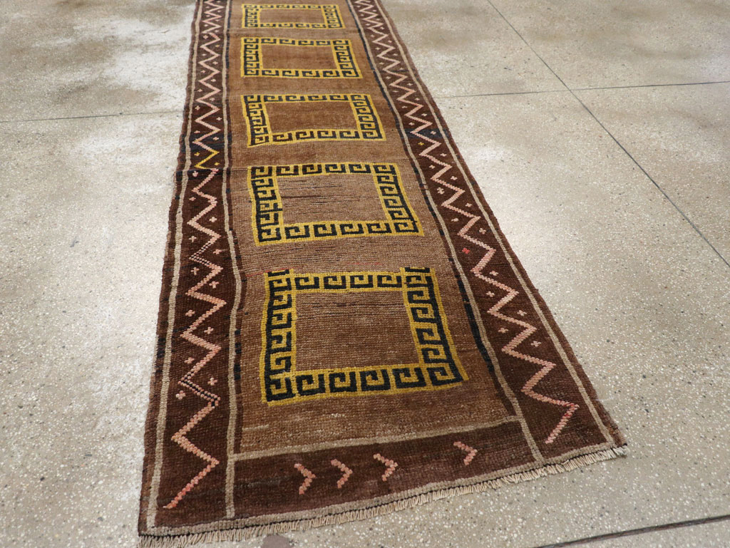 Vintage Turkish Anatolian Tribal Runner, No.31280 - Galerie Shabab