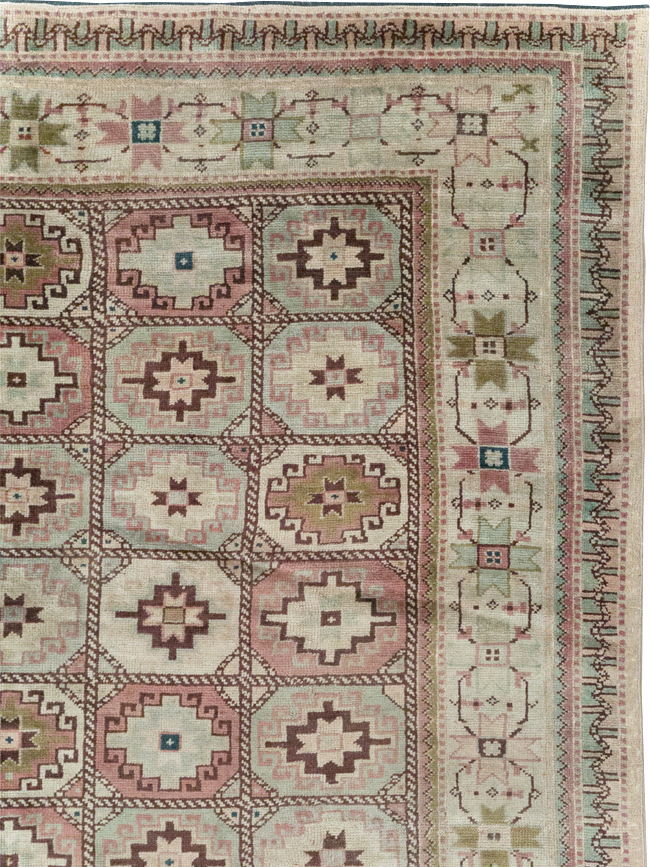 Tribal Turkoman Inspired Vintage Turkish Oushak Room Size Carpet, No.31281 - Galerie Shabab