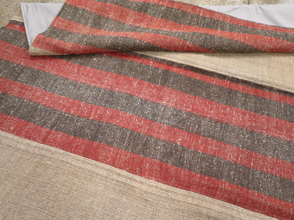 Vintage Turkish Flatweave Kilim Room Size Carpet, No.31284 - Galerie Shabab