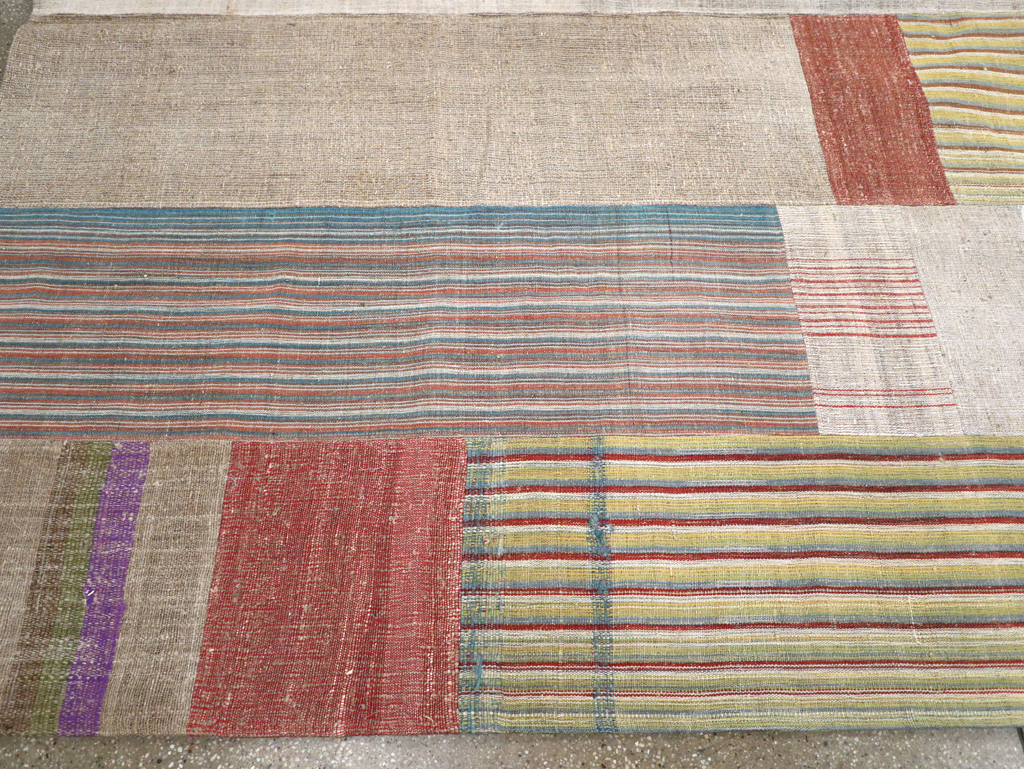 Vintage Turkish Flatweave Kilim Room Size Carpet, No.31288 - Galerie Shabab