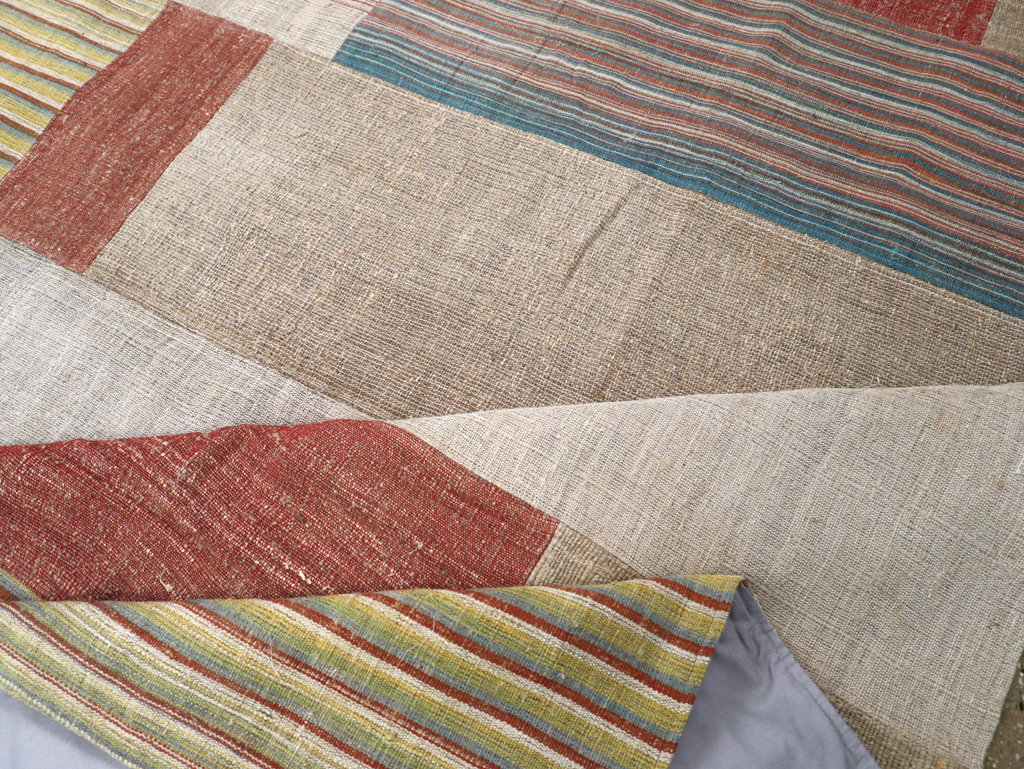 Vintage Turkish Flatweave Kilim Room Size Carpet, No.31288 - Galerie Shabab