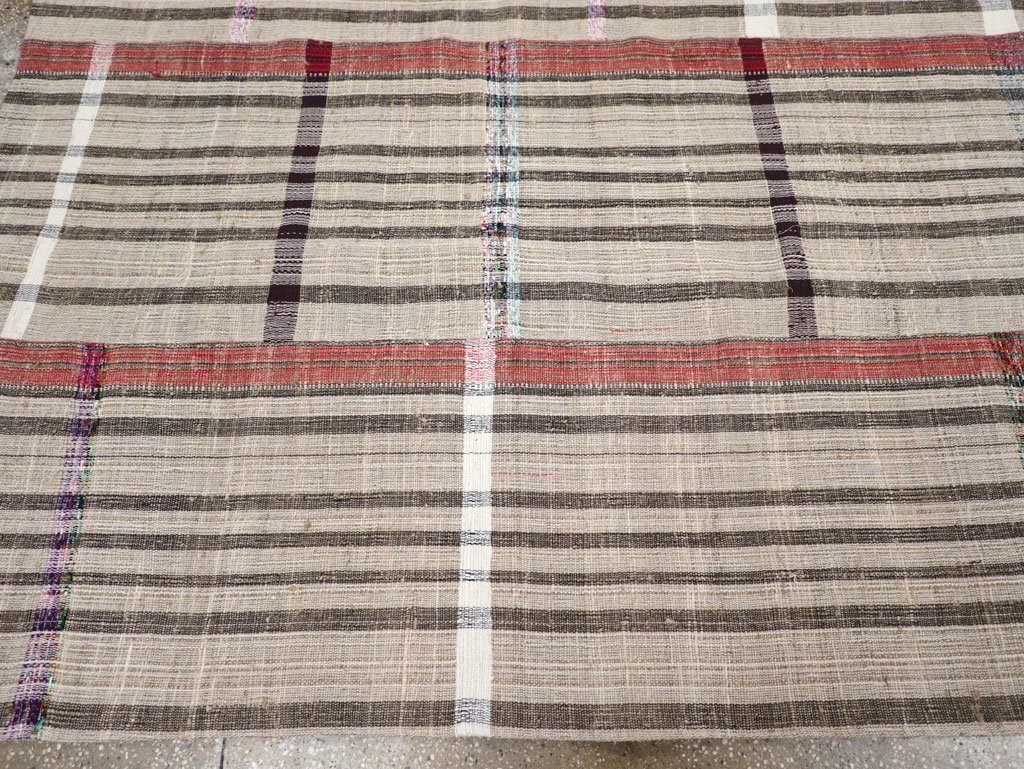 Vintage Turkish Flatweave Kilim Room Size Carpet, No.31294 - Galerie Shabab