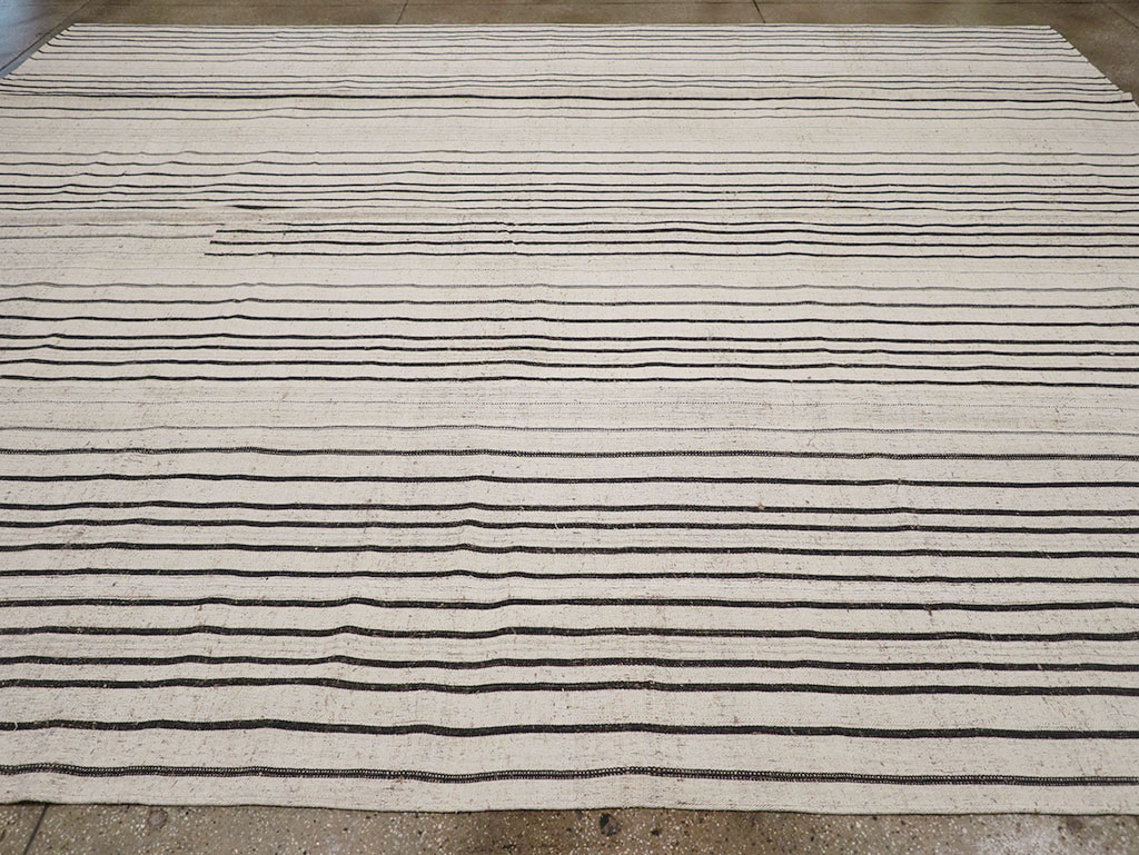Vintage Turkish Flatweave Kilim , No.31296 - Galerie Shabab