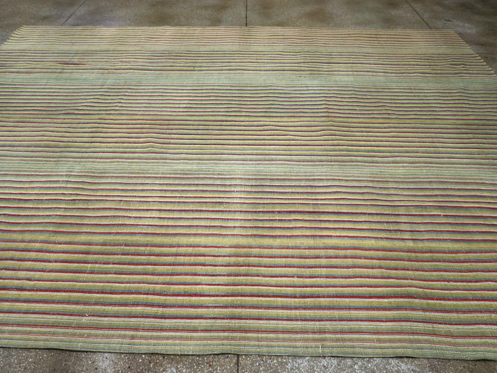 Vintage Turkish Flatweave Kilim Room Size Carpet, No.31299 - Galerie Shabab
