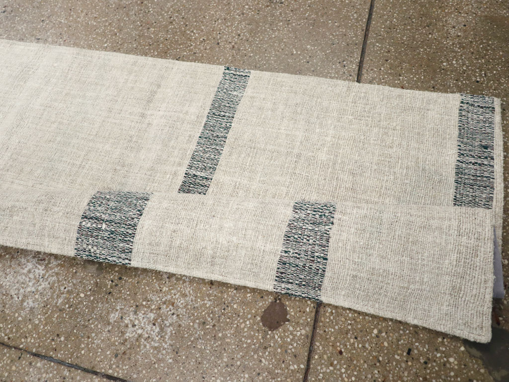 Vintage Turkish Flatweave Kilim Long Runner, No.31304 - Galerie Shabab