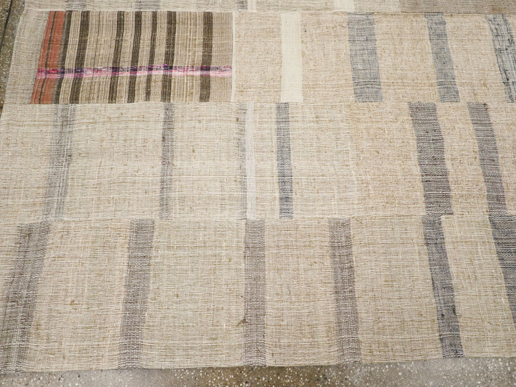 Vintage Turkish Flatweave Kilim Small Room Size Rug, No.31312 - Galerie Shabab