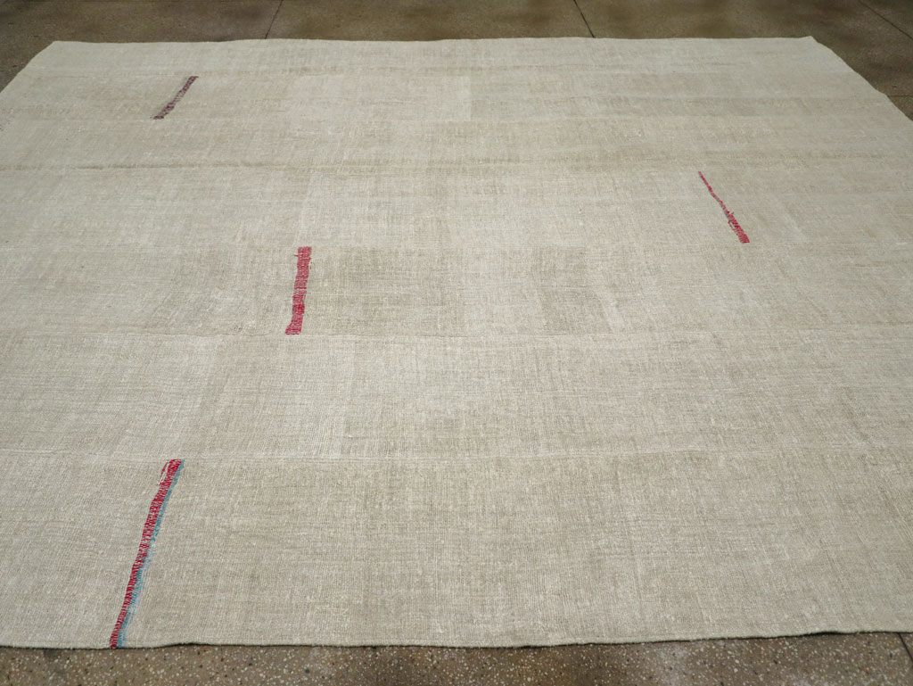 Vintage Turkish Flatweave Kilim Room Size Carpet, No.31314 - Galerie Shabab