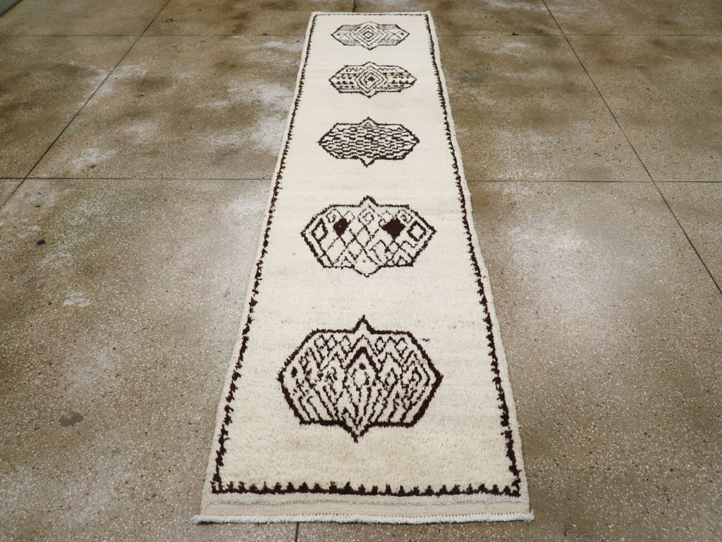 Vintage Turkish Anatolian Runner, No.31315 - Galerie Shabab