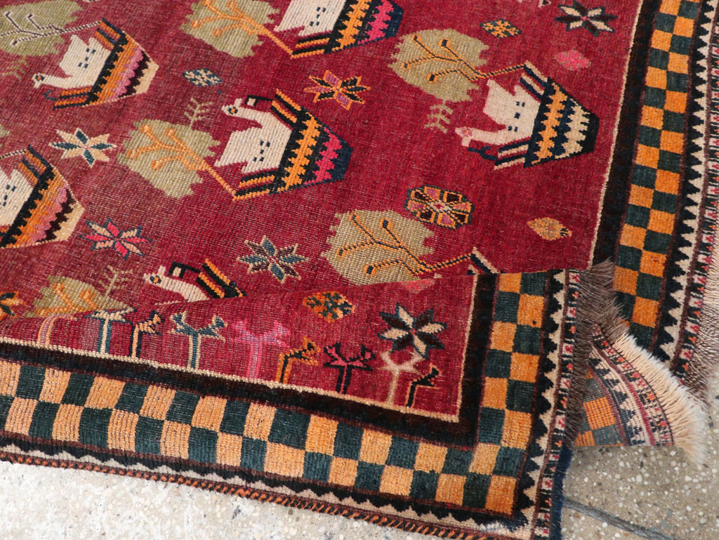 Vintage Persian Pictorial Gabbeh Accent Rug, No.31316 - Galerie Shabab