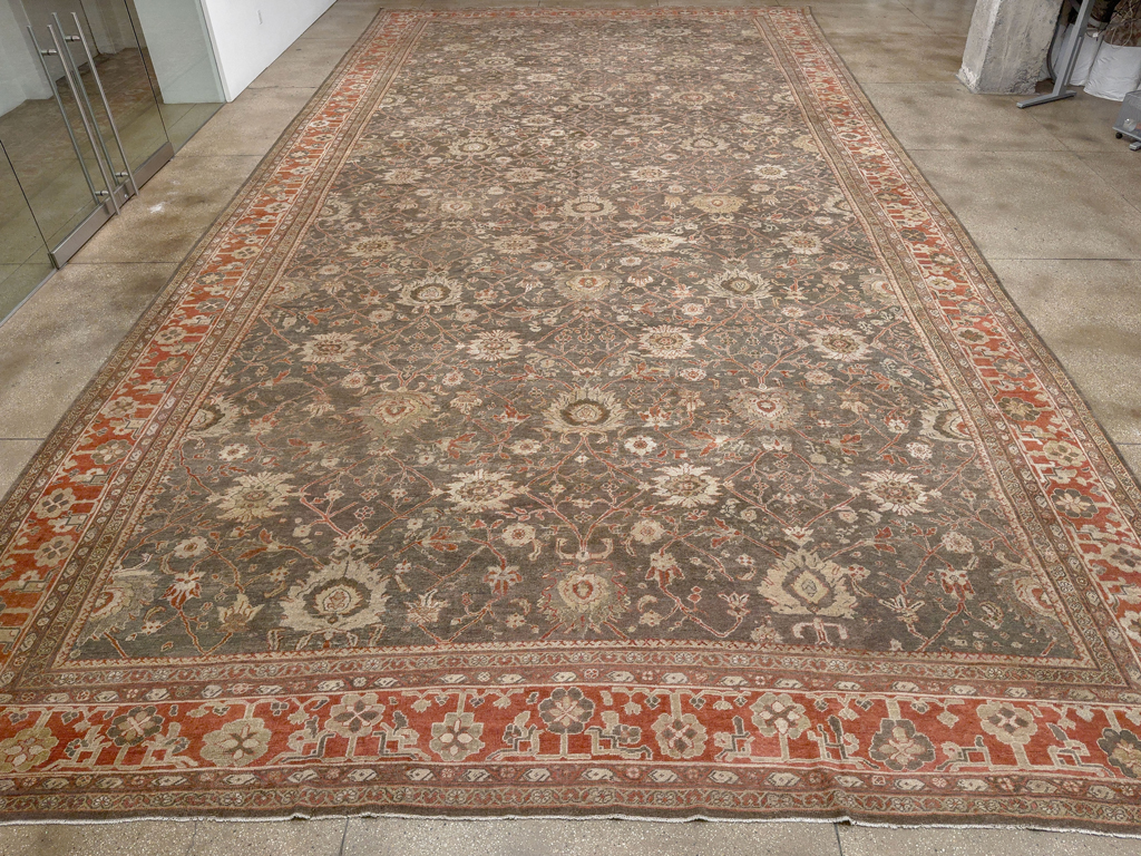 Antique Persian Mahal Oversize Carpet, No.31321 - Galerie Shabab