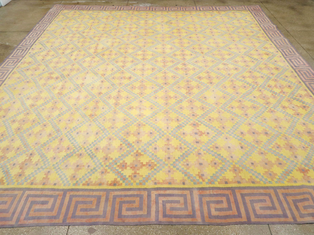 Vintage Indian Dhurrie Square Room Size Flatweave Carpet, No.31322 - Galerie Shabab