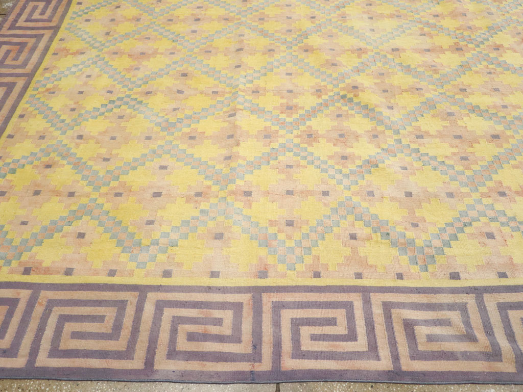 Vintage Indian Dhurrie Square Room Size Flatweave Carpet, No.31322 - Galerie Shabab