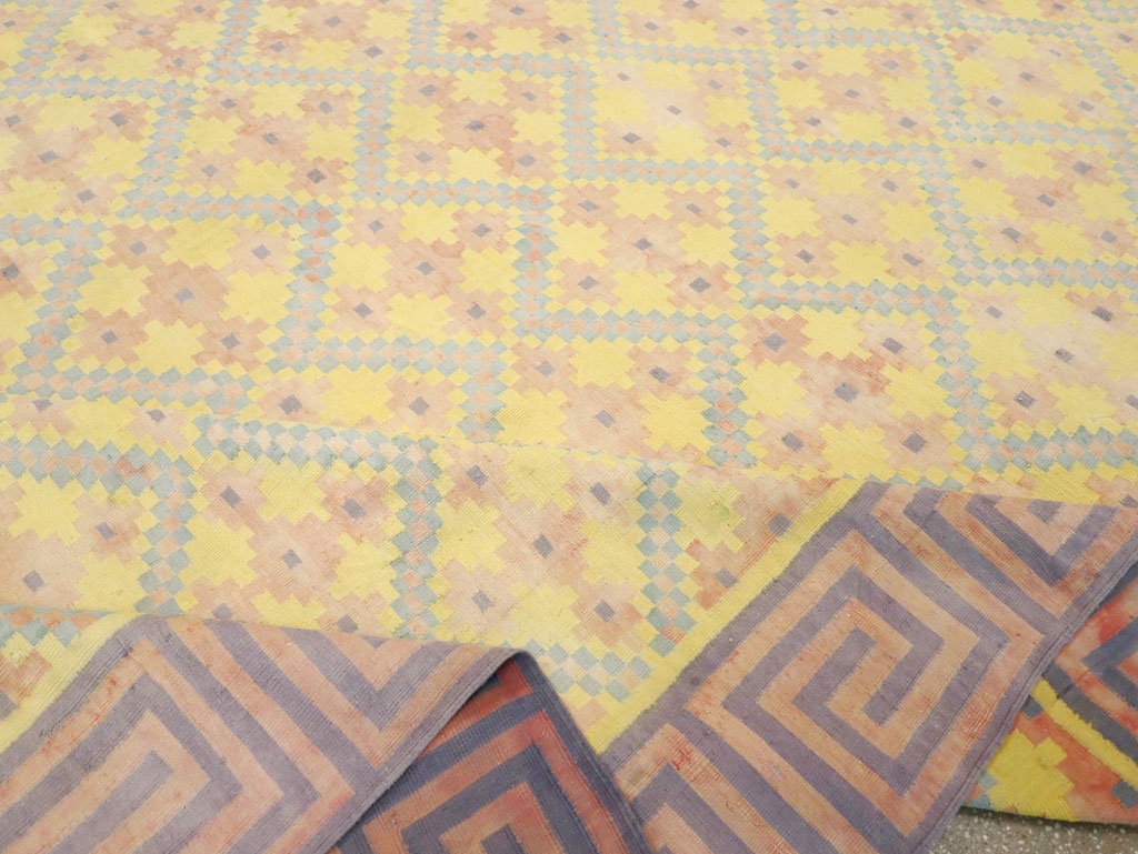 Vintage Indian Dhurrie Square Room Size Flatweave Carpet, No.31322 - Galerie Shabab