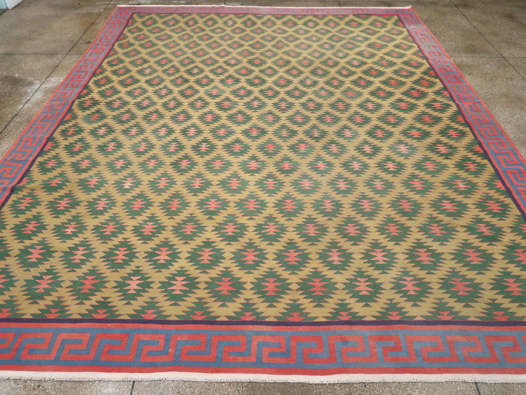 Vintage Indian Flatweave Dhurrie Room Size Carpet, No.31324 - Galerie Shabab