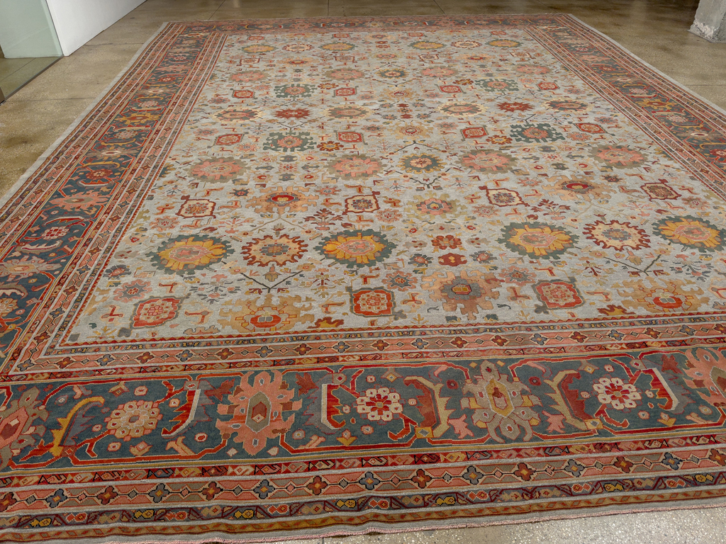 Antique Persian Mahal Oversize Carpet, No.31326 - Galerie Shabab