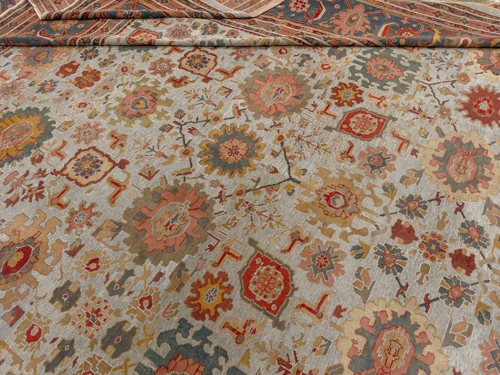 Antique Persian Mahal Oversize Carpet, No.31326 - Galerie Shabab