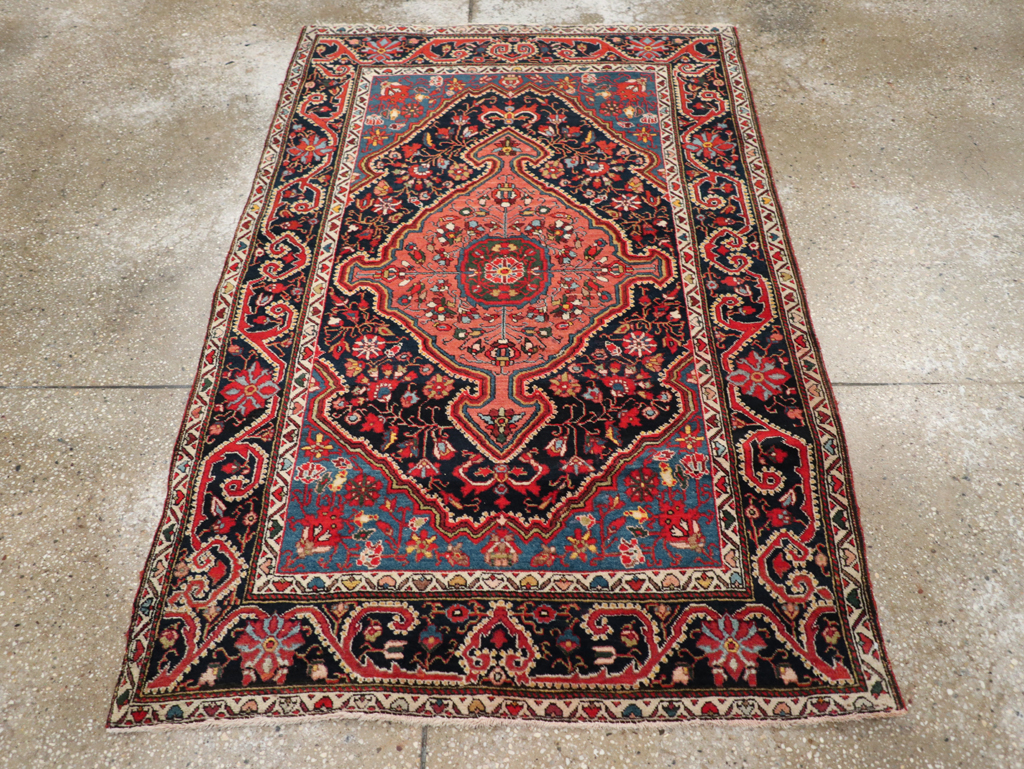 Antique Persian Sarouk Throw Rug, No.31327 - Galerie Shabab