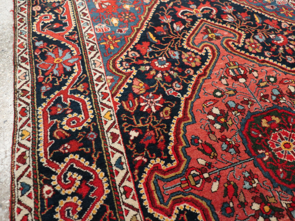 Antique Persian Sarouk Throw Rug, No.31327 - Galerie Shabab