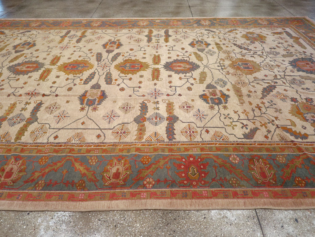 Antique Turkish Oushak Oversize Carpet, No.31328 - Galerie Shabab