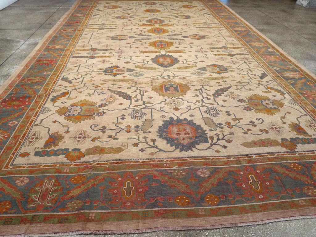 Antique Turkish Oushak Oversize Carpet, No.31328 - Galerie Shabab