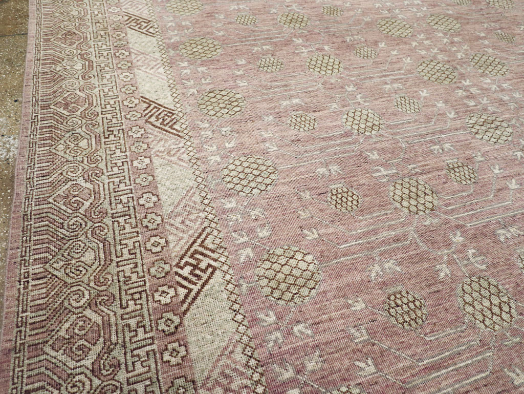 Contemporary East Turkestan Khotan Room Size Carpet, No.31332 - Galerie Shabab
