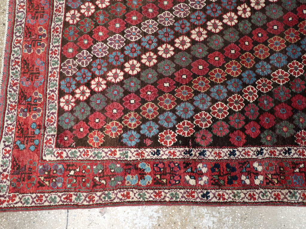 Antique Persian Kurd Gallery Carpet, No.31350 - Galerie Shabab