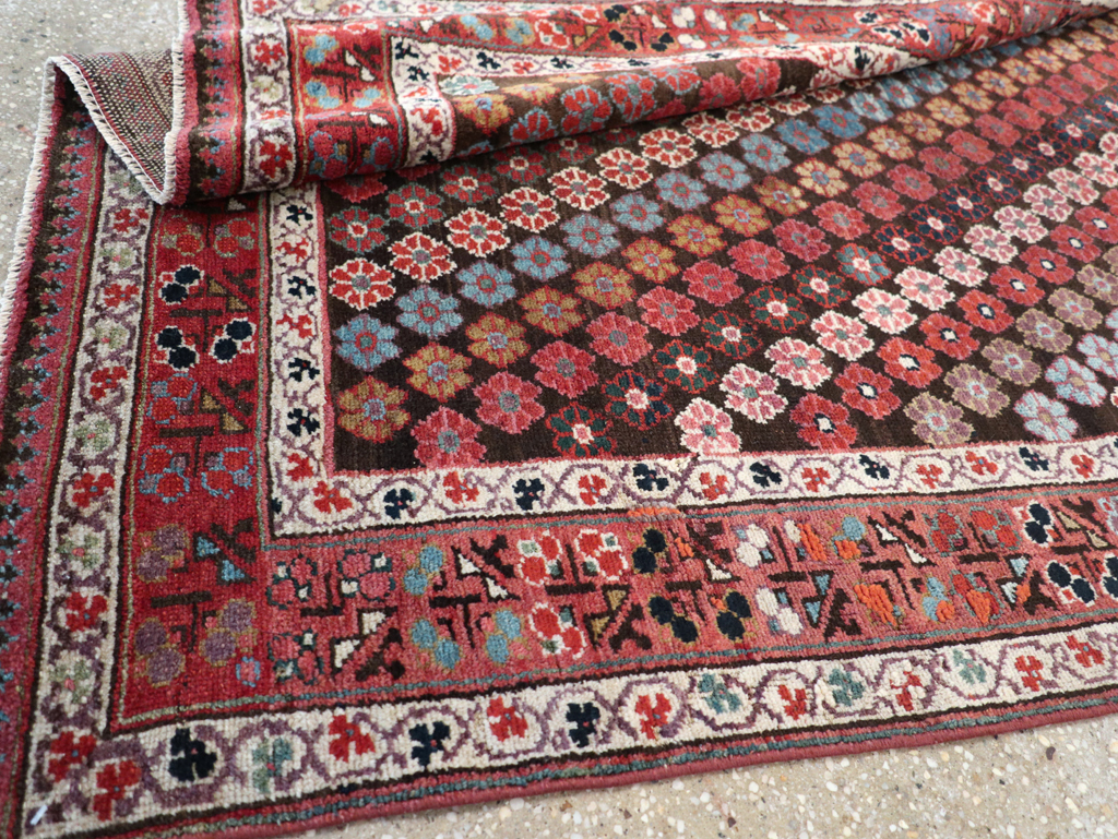 Antique Persian Kurd Gallery Carpet, No.31350 - Galerie Shabab
