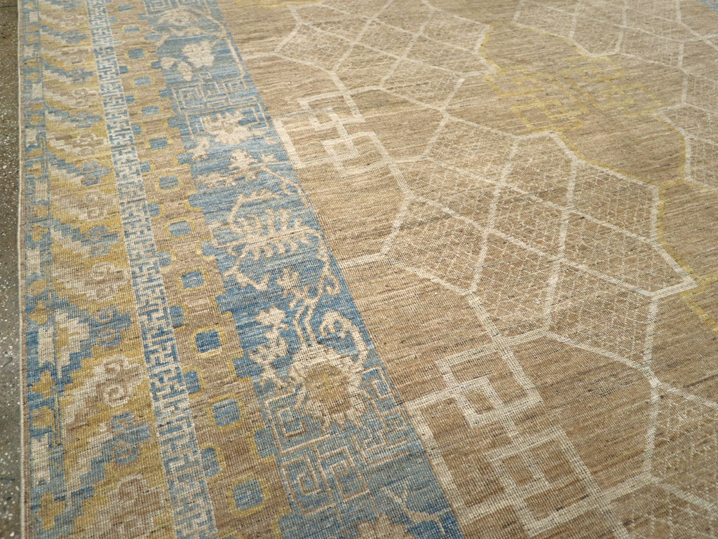 Contemporary East Turkestan Khotan Room Size Carpet, No.31356 - Galerie Shabab